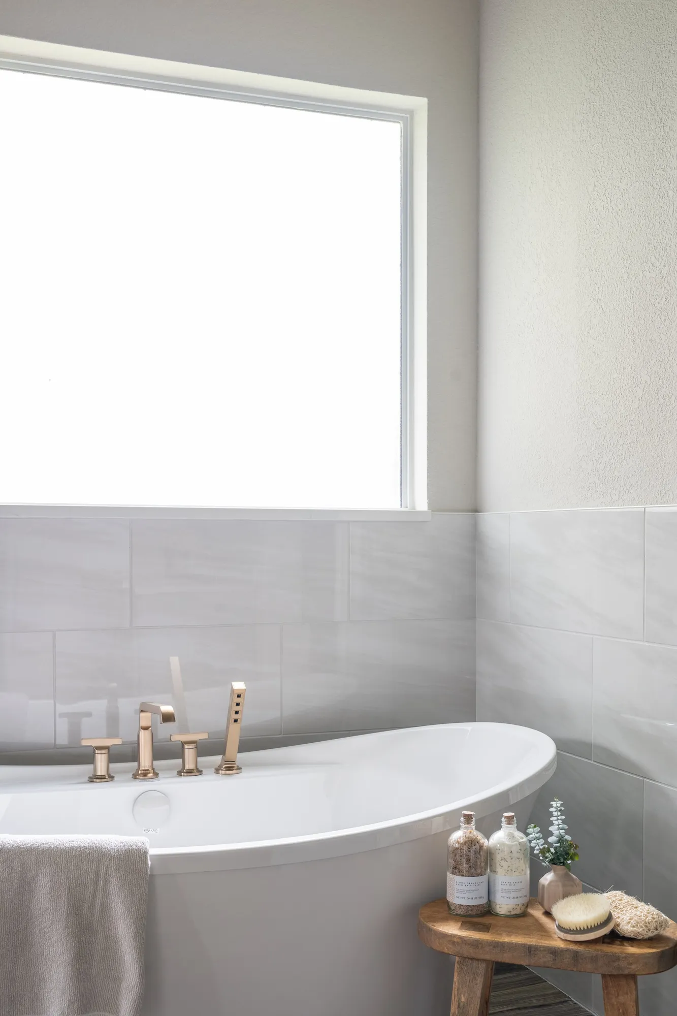 Choosing the Right Tile for Your Bathroom Remodel