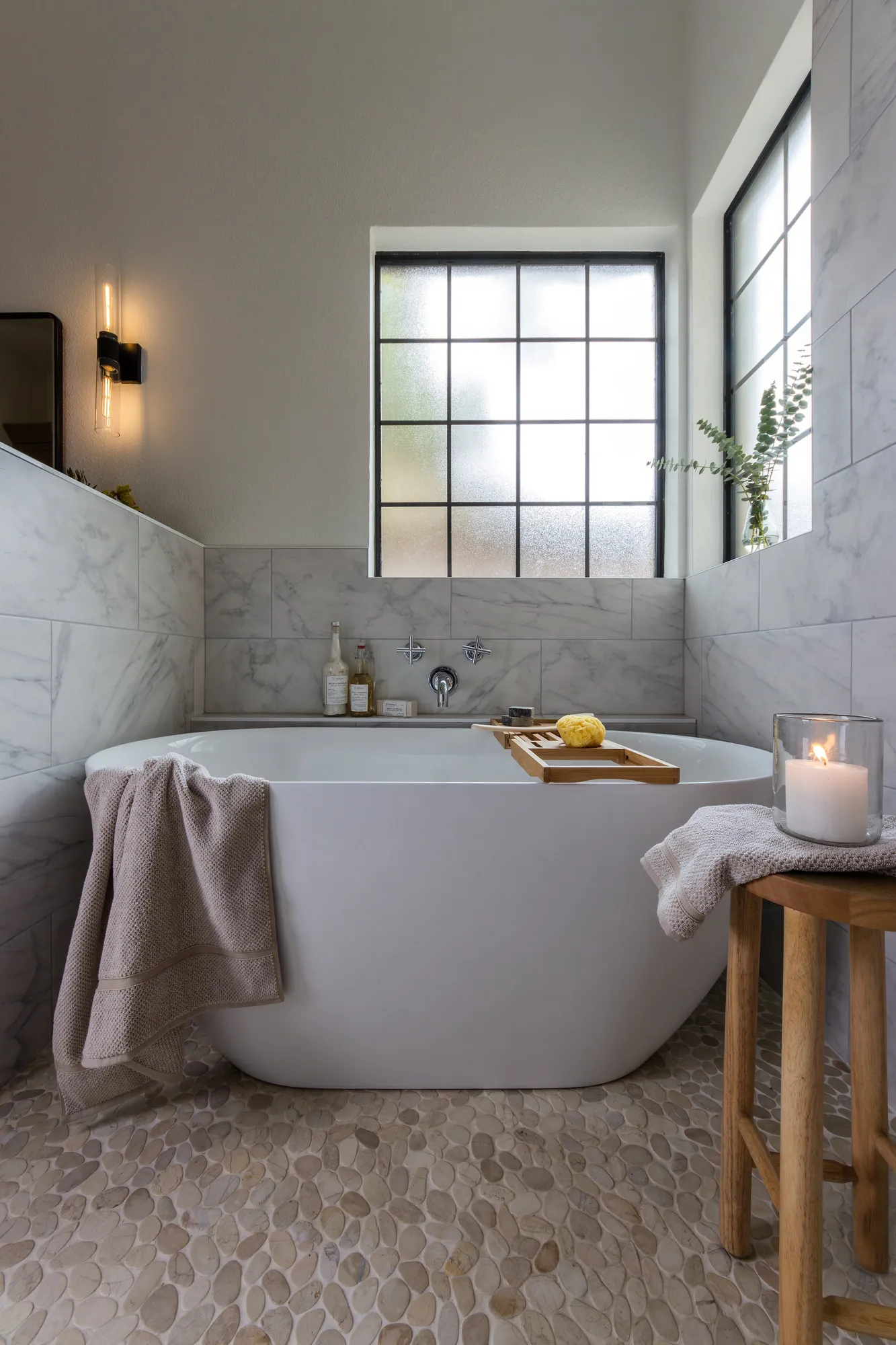 The Return of Freestanding Bathtubs: A Blend of Luxury and Style