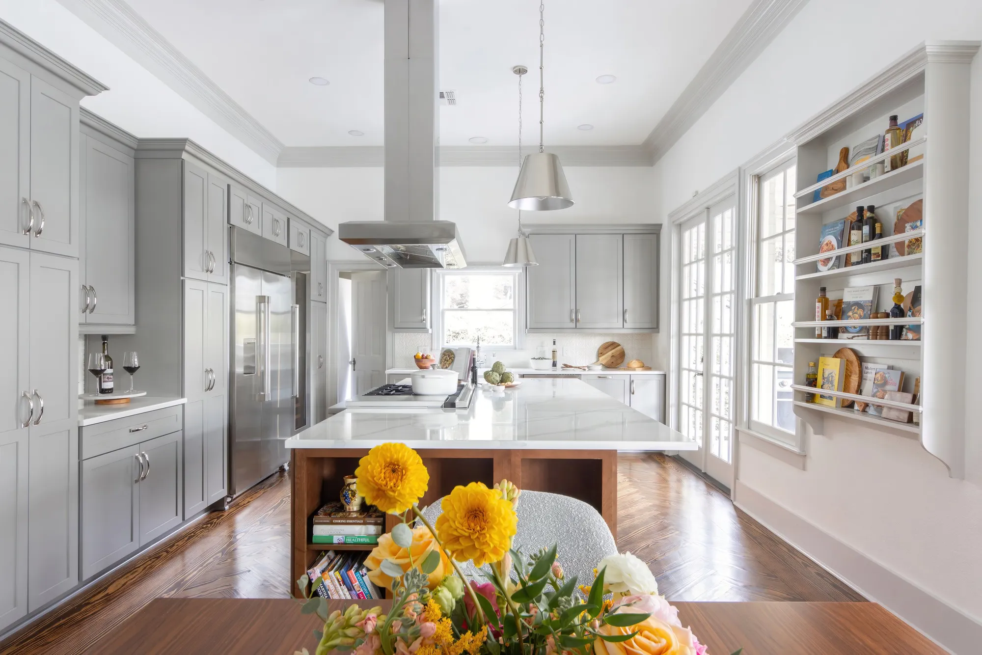 How to Choose the Perfect Paint Color for Your Space