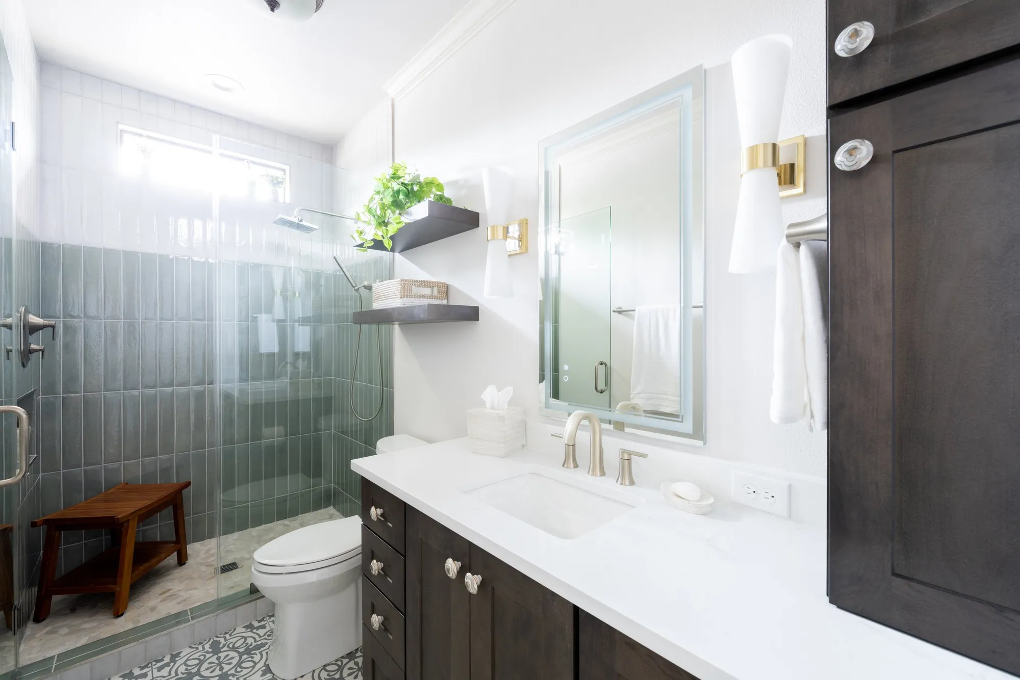 San Antonio Bathroom Remodeling Trends: The Power of Colors