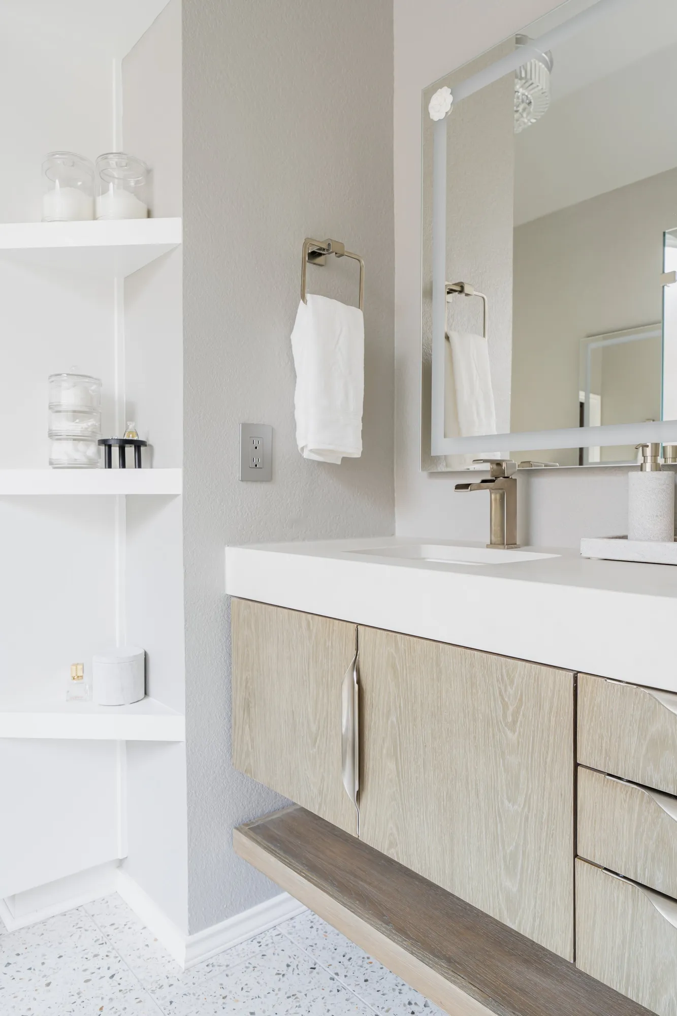 San Antonio Bathroom Remodeling Trends: Optimal Space and Function
